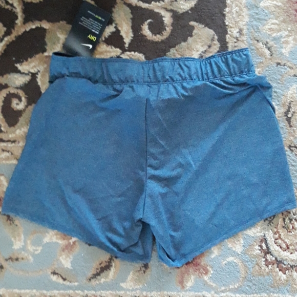 3x*Host Pick*Nike dri-fit ladies shorts - Picture 8 of 16